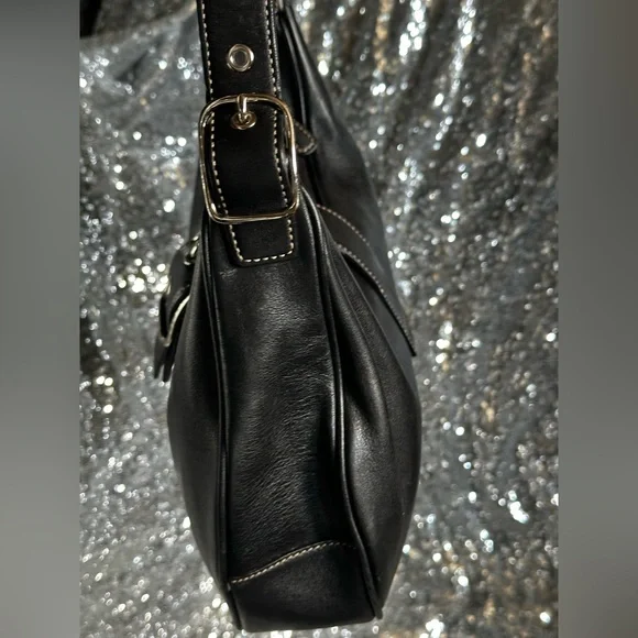 COACH Black Leather Hobo Style Shoulder Bag - Picture 13 of 17